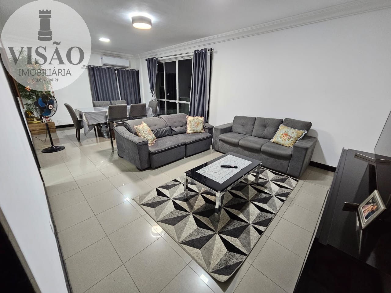 Apartamento à venda com 4 quartos, 140m² - Foto 1