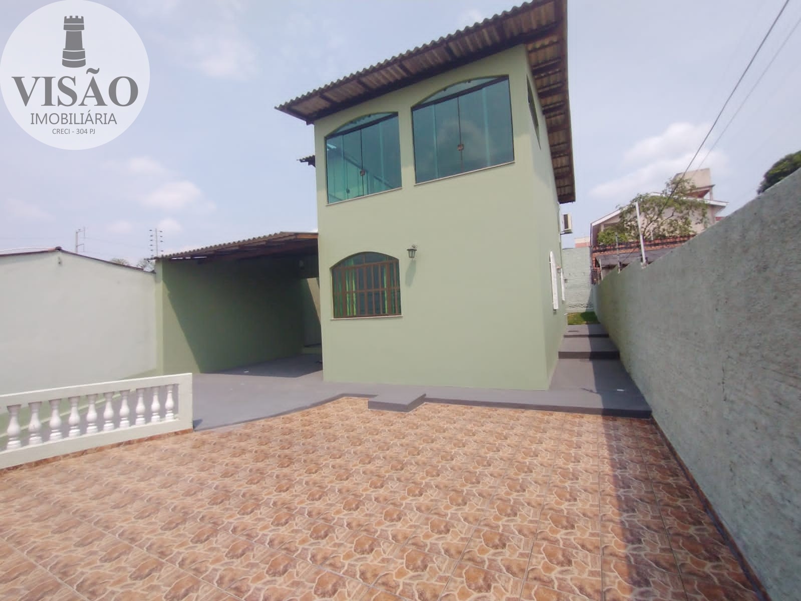 Casa à venda com 3 quartos, 360m² - Foto 2