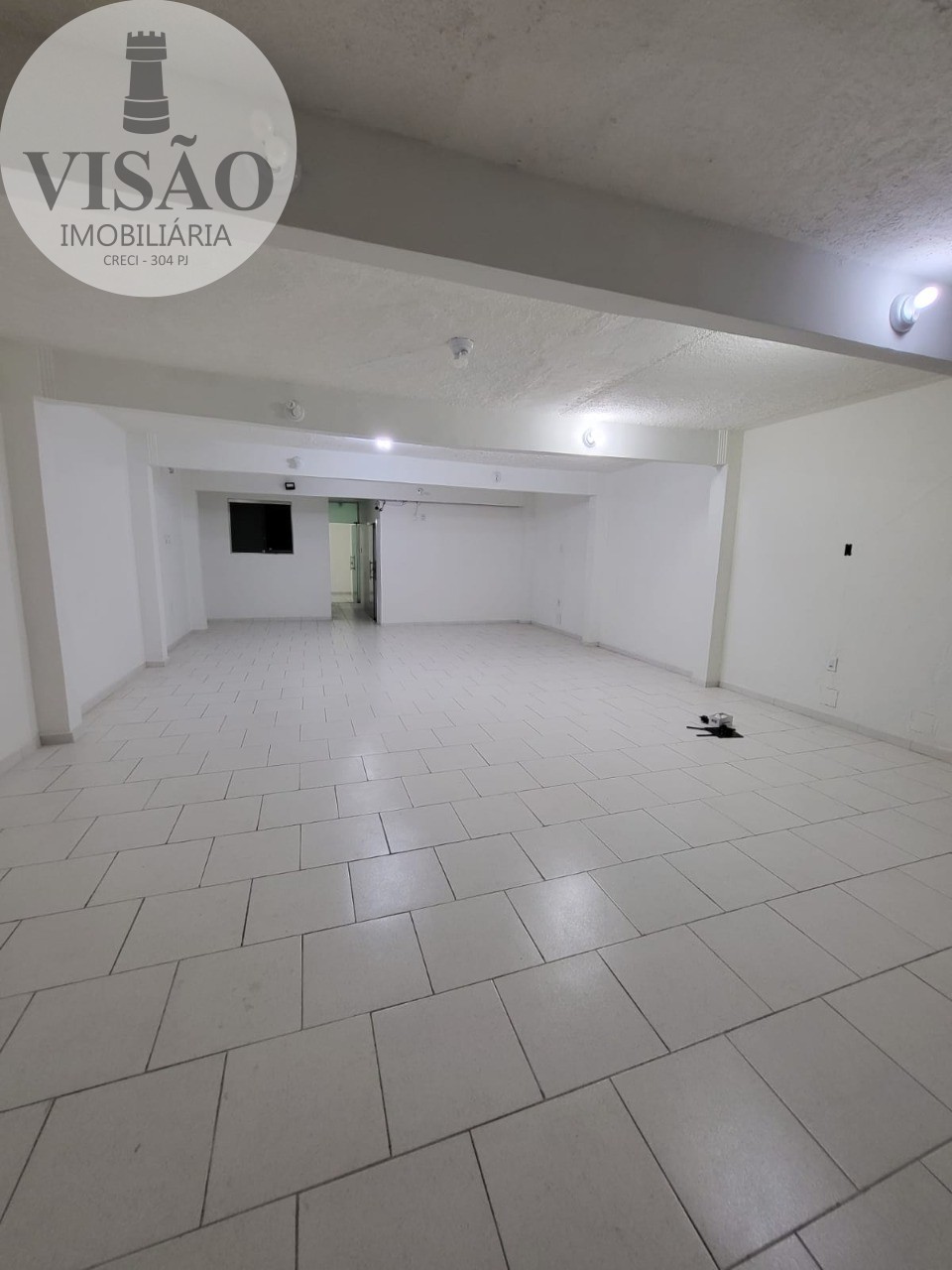 Casa à venda e aluguel com 2 quartos, 100m² - Foto 13