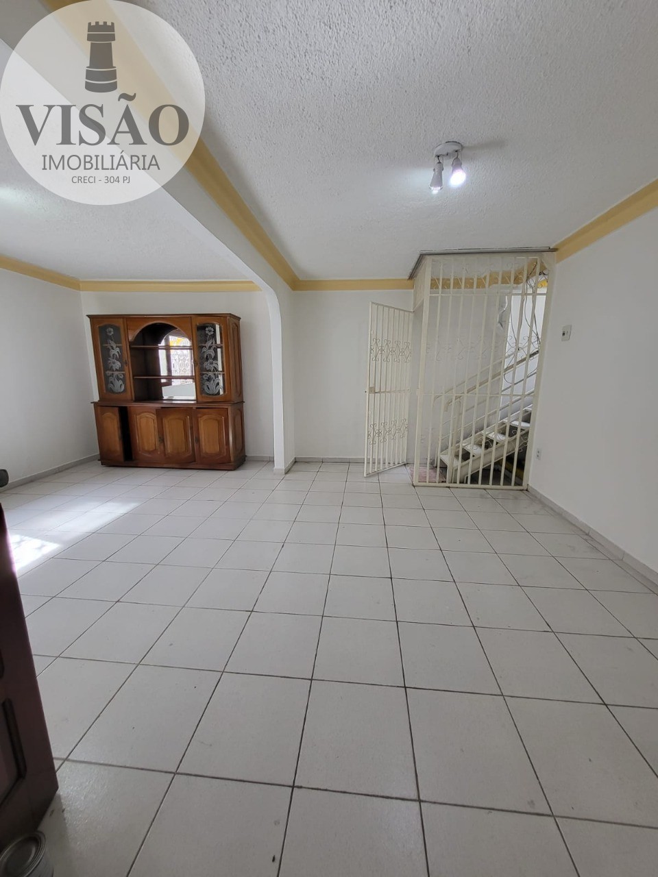 Casa à venda e aluguel com 2 quartos, 100m² - Foto 6