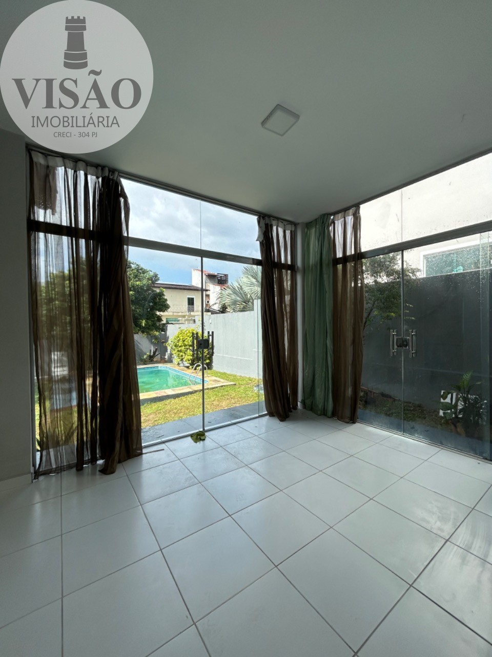 Casa para alugar com 5 quartos, 250m² - Foto 17