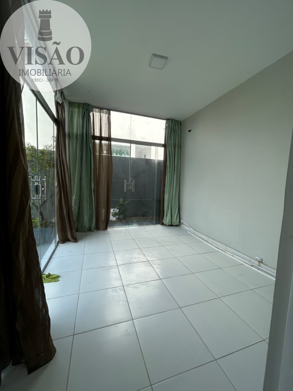 Casa para alugar com 5 quartos, 250m² - Foto 16