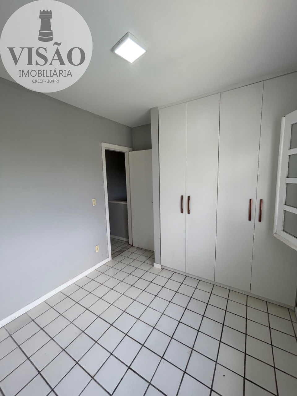 Casa para alugar com 5 quartos, 250m² - Foto 23