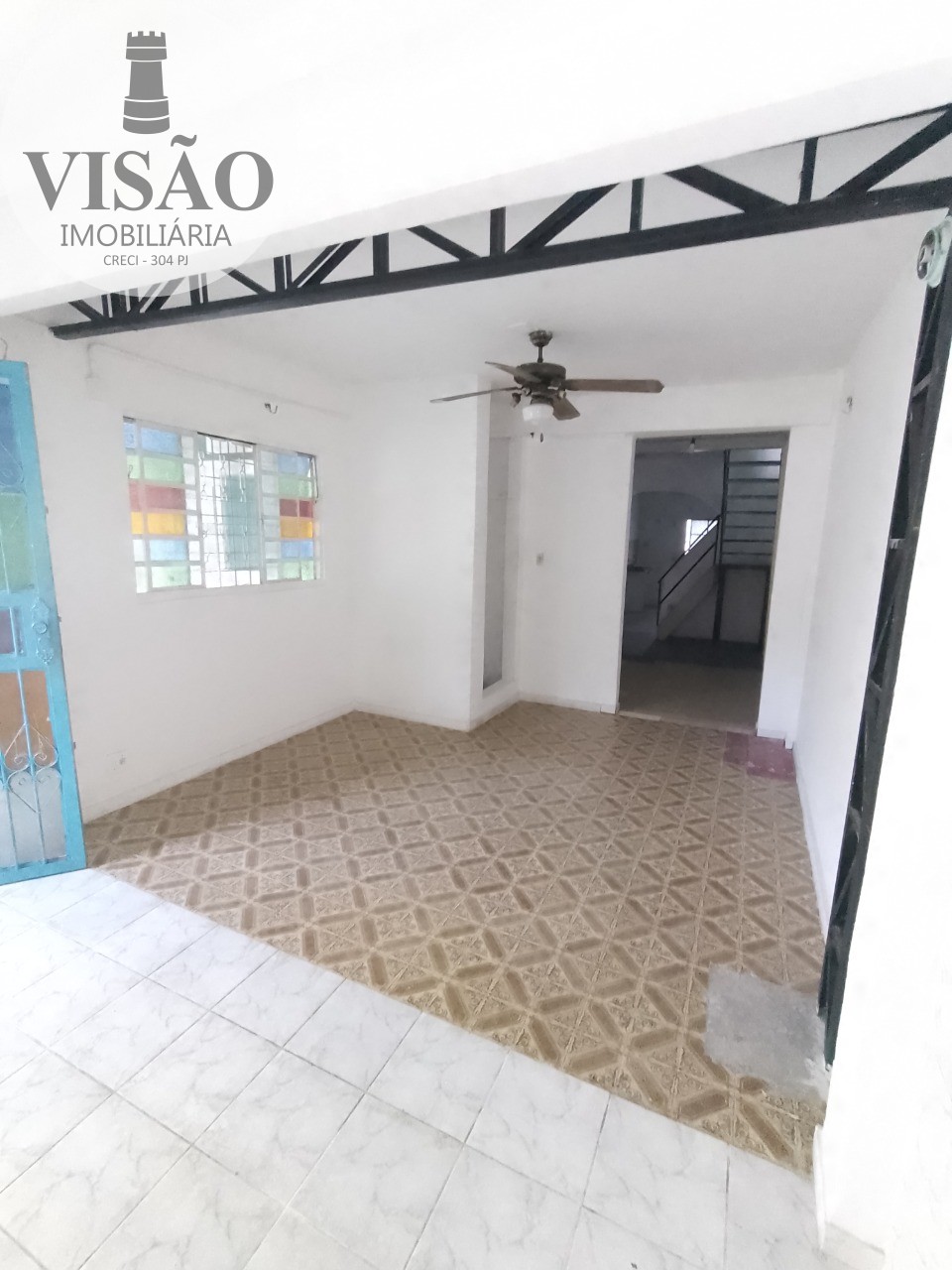 Casa à venda com 3 quartos, 294m² - Foto 4