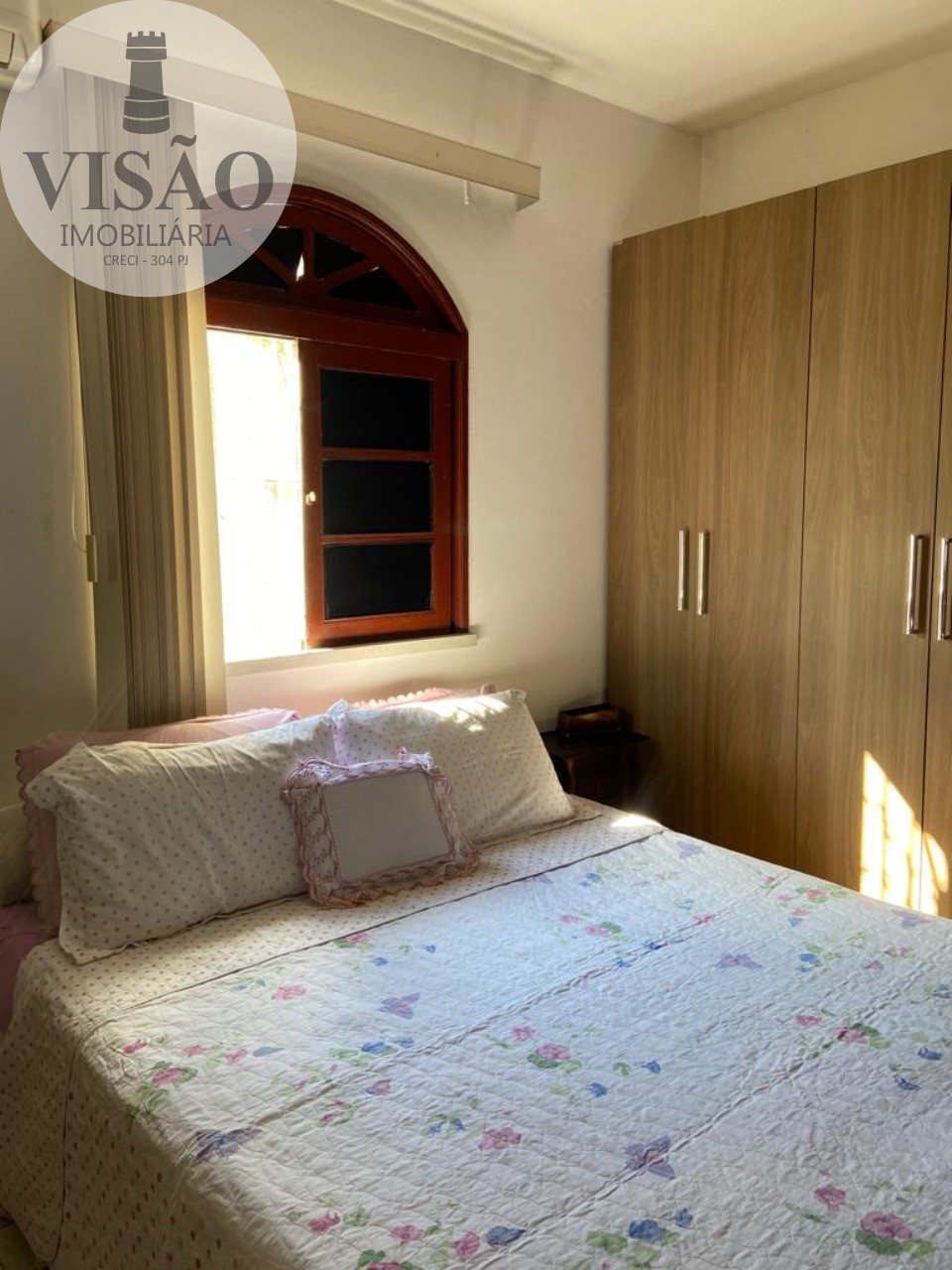 Casa à venda com 3 quartos, 230m² - Foto 16