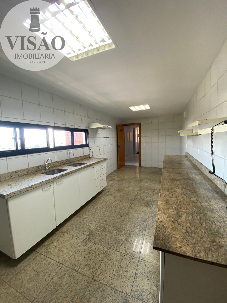 Apartamento à venda com 5 quartos, 223m² - Foto 29