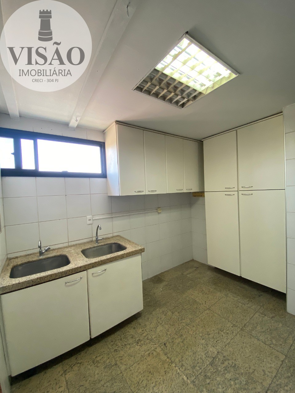 Apartamento à venda com 5 quartos, 223m² - Foto 28