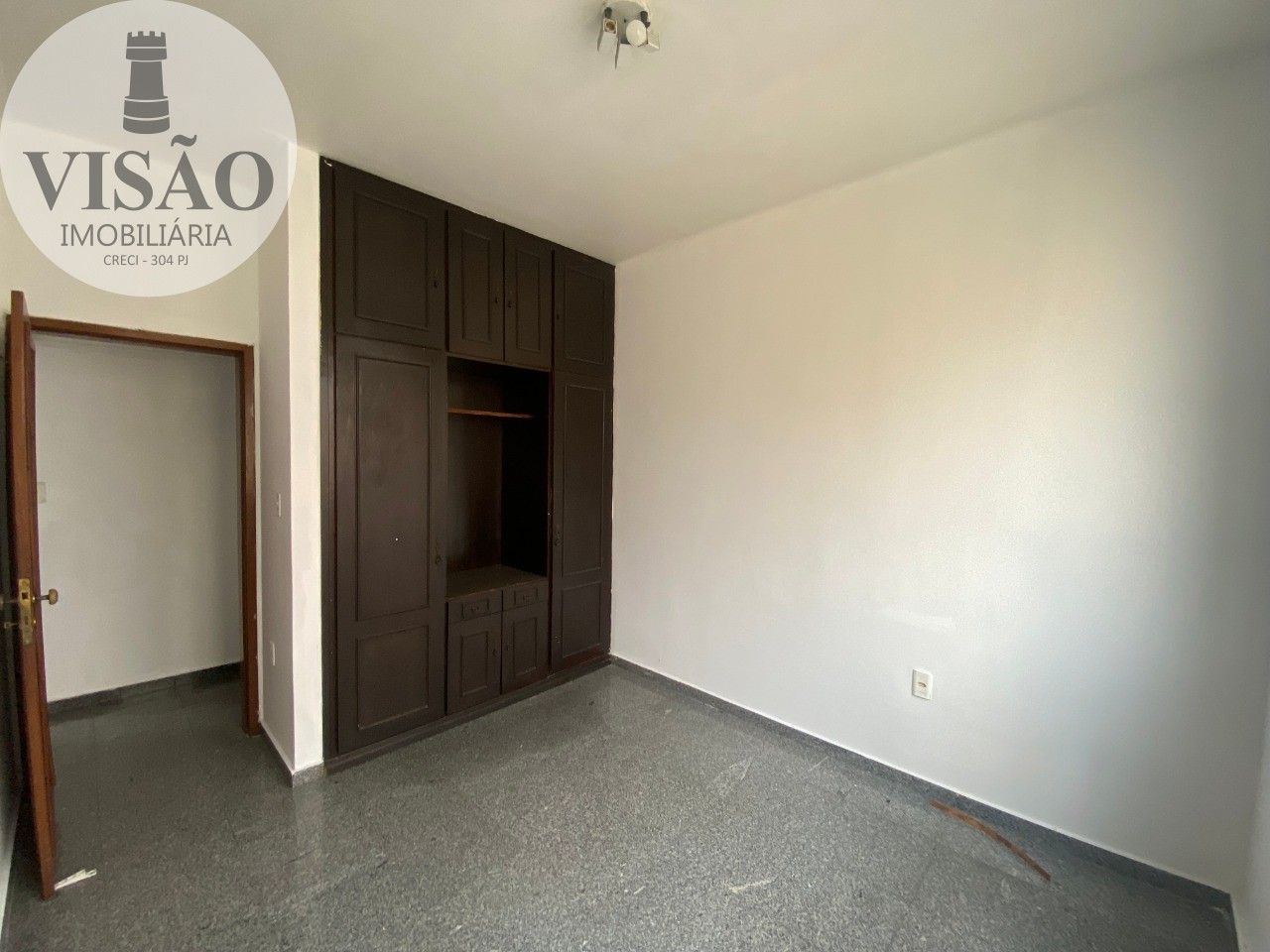 Apartamento à venda com 3 quartos, 114m² - Foto 4