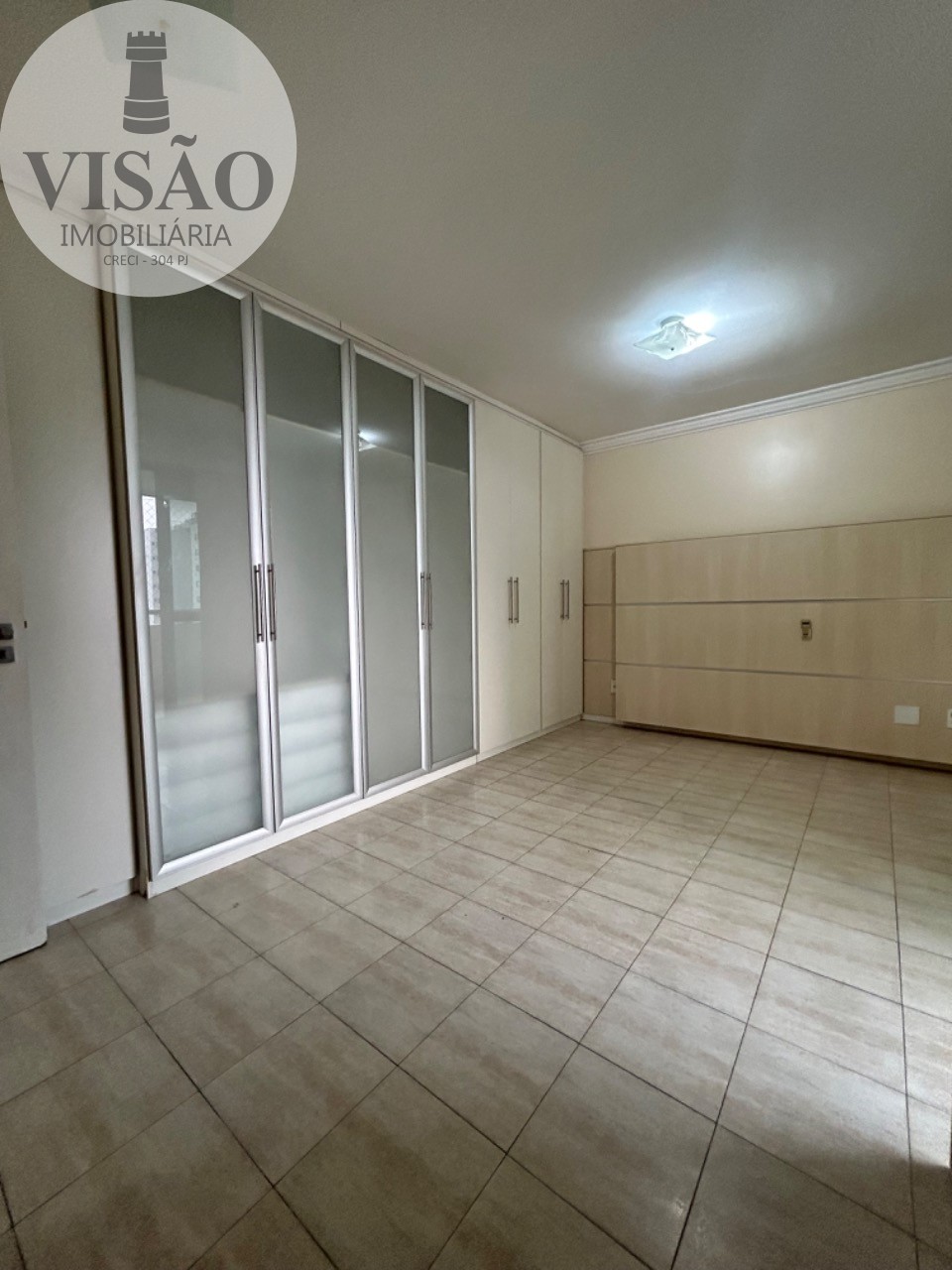 Apartamento à venda com 4 quartos, 207m² - Foto 12