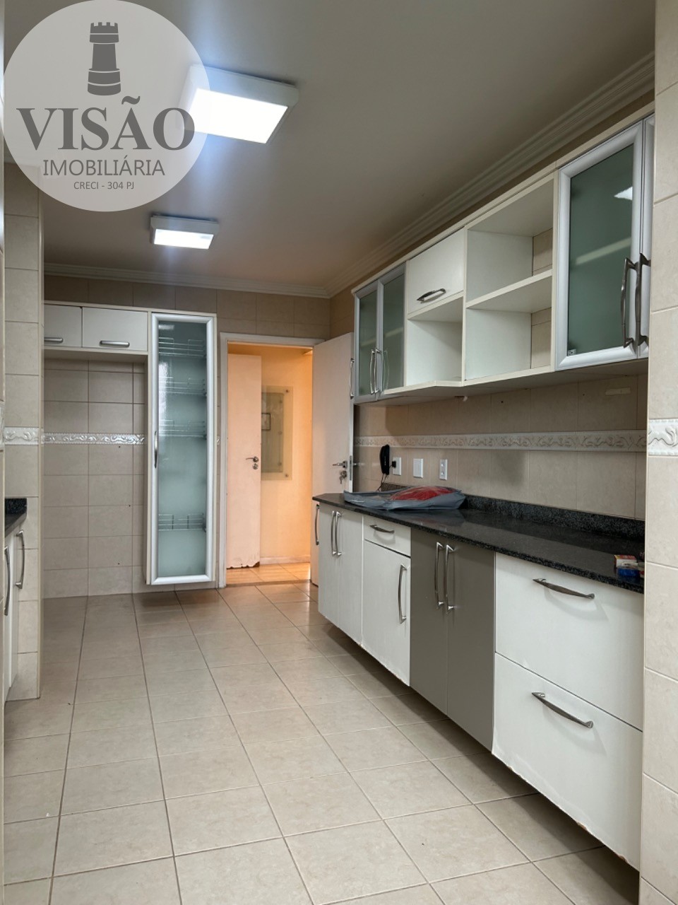 Apartamento à venda com 4 quartos, 207m² - Foto 9