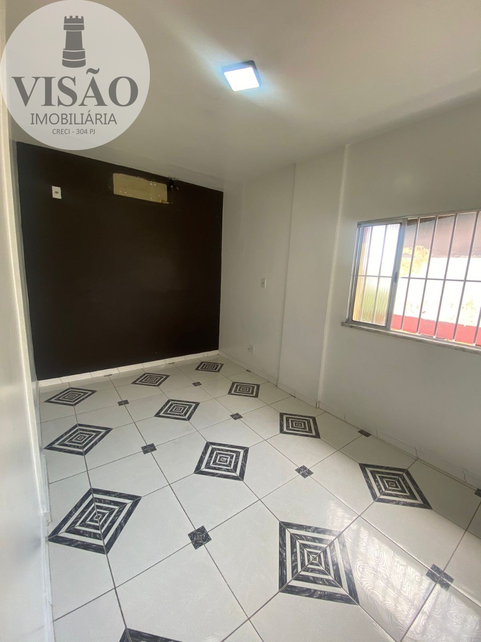 Apartamento à venda com 2 quartos, 70m² - Foto 4