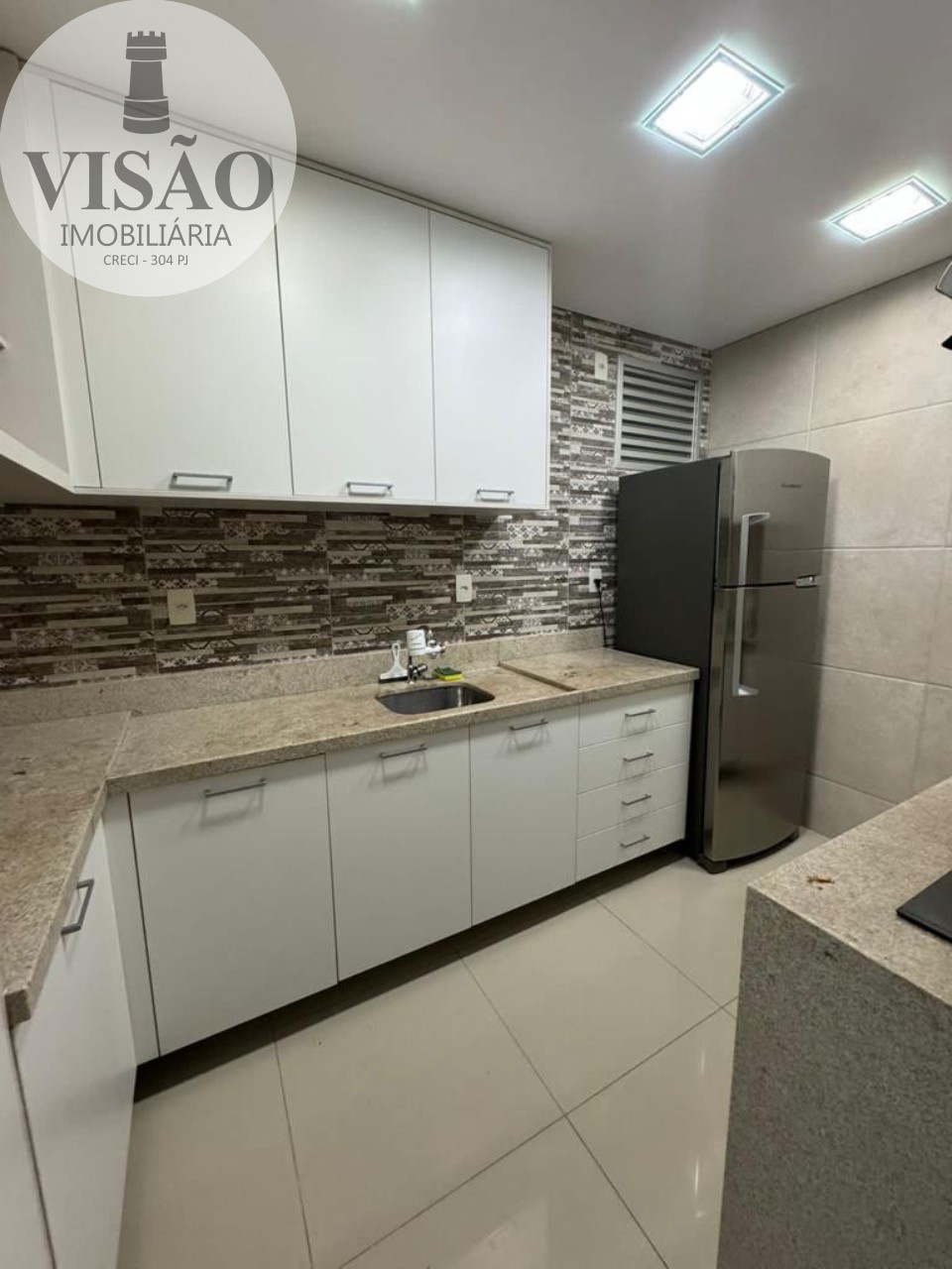 Apartamento para alugar com 1 quarto, 46m² - Foto 11