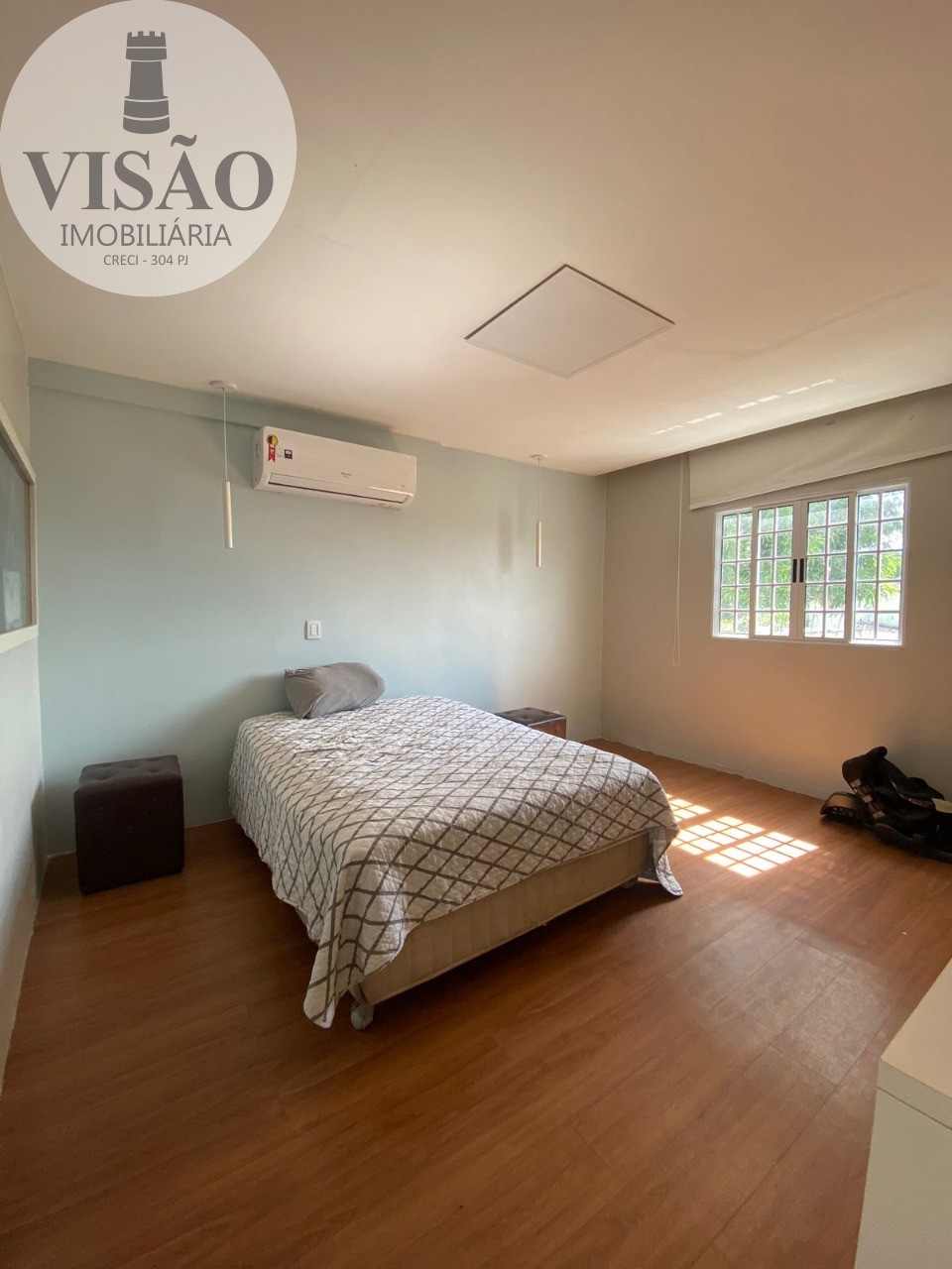 Casa à venda com 4 quartos, 312m² - Foto 16