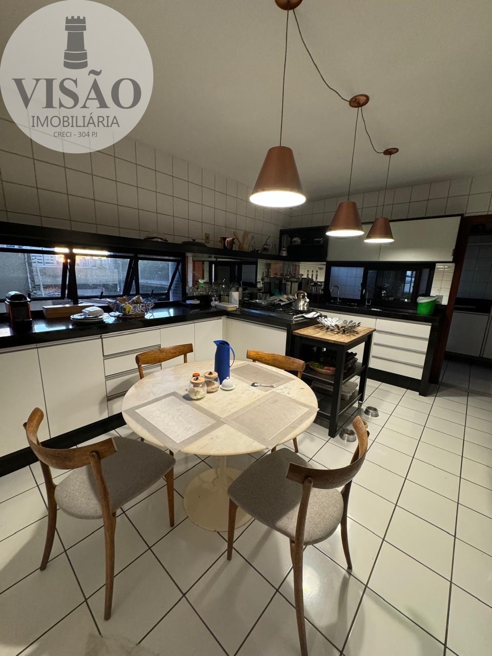 Apartamento à venda com 4 quartos, 210m² - Foto 6