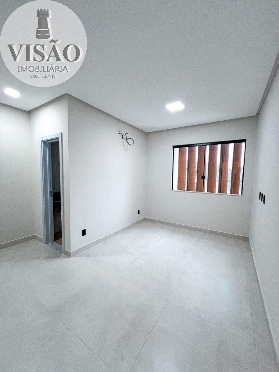 Casa à venda com 4 quartos, 350m² - Foto 11