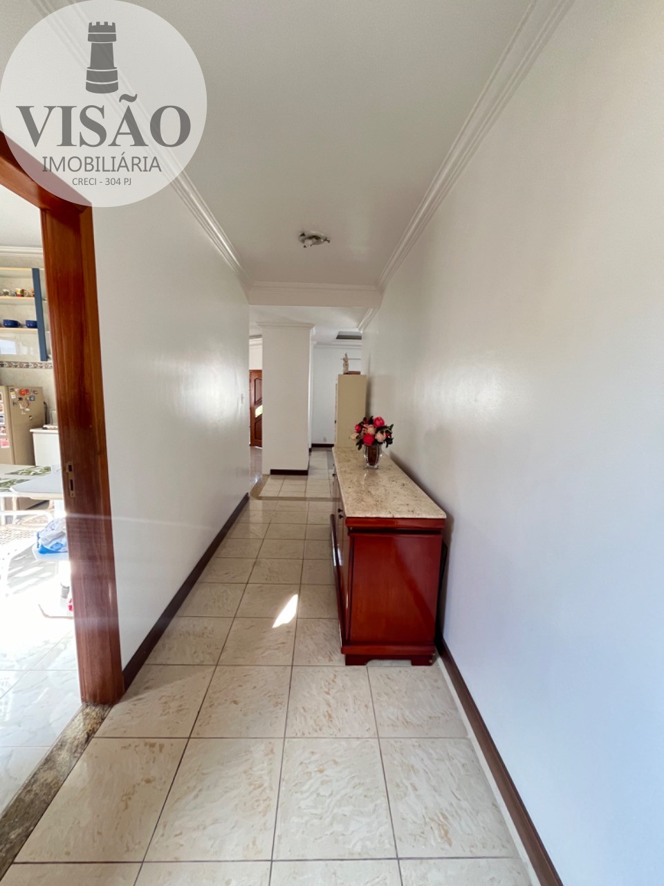 Casa à venda com 3 quartos, 328m² - Foto 15