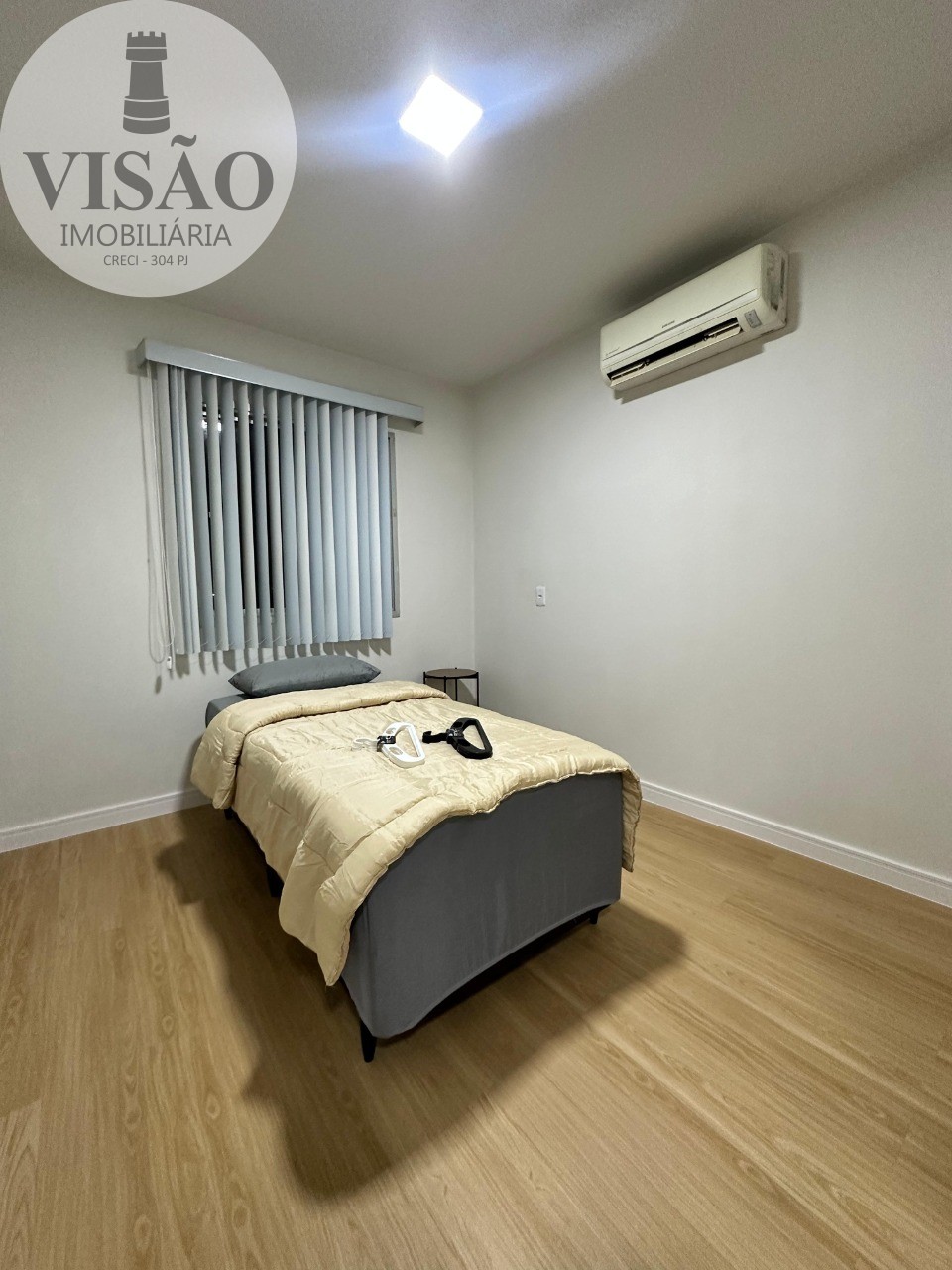 Apartamento à venda com 3 quartos, 77m² - Foto 1