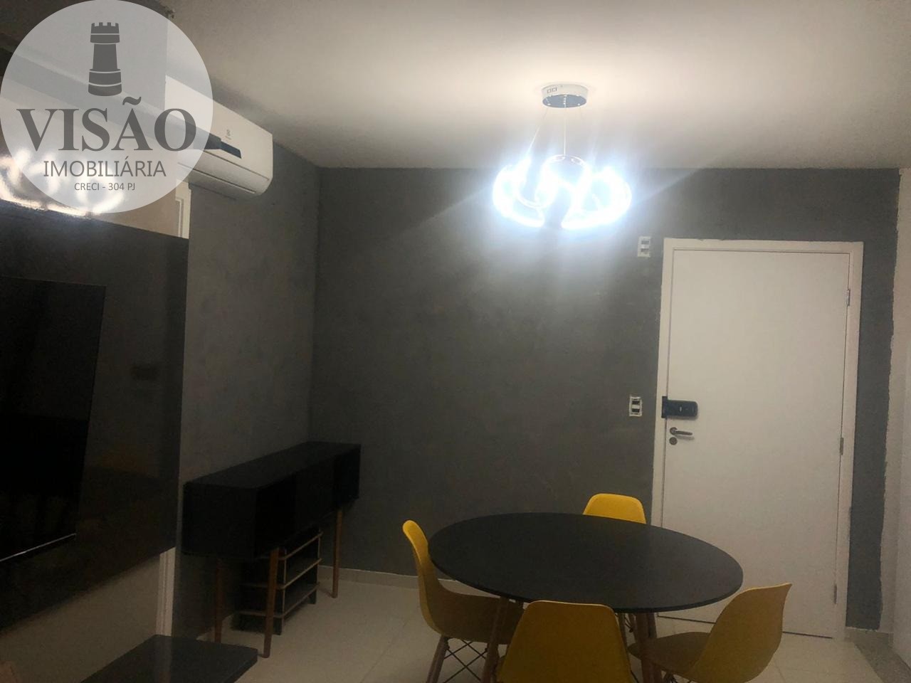 Apartamento à venda com 2 quartos, 60m² - Foto 2