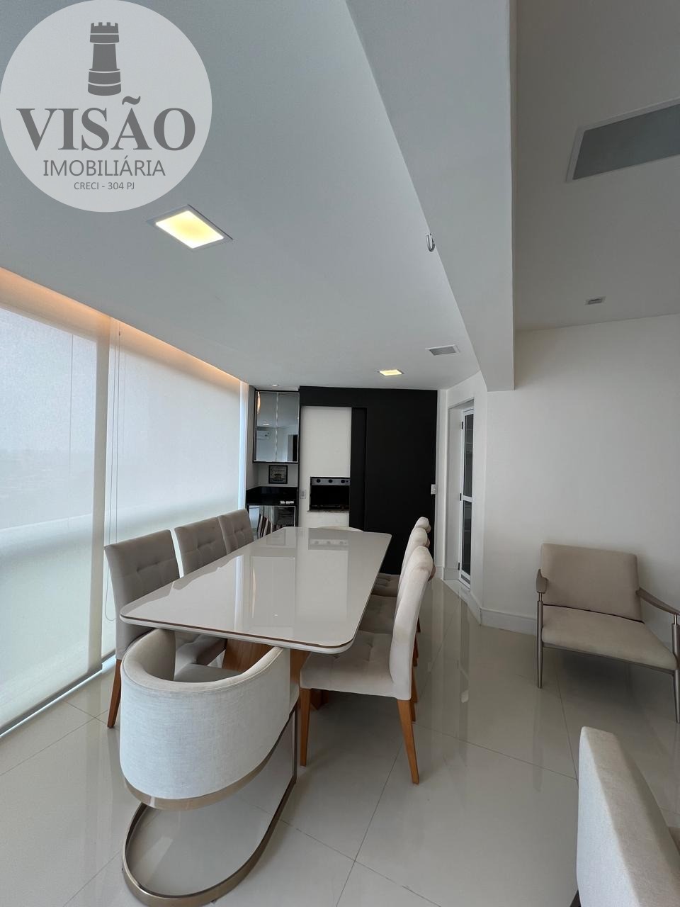 Apartamento à venda com 3 quartos, 115m² - Foto 3