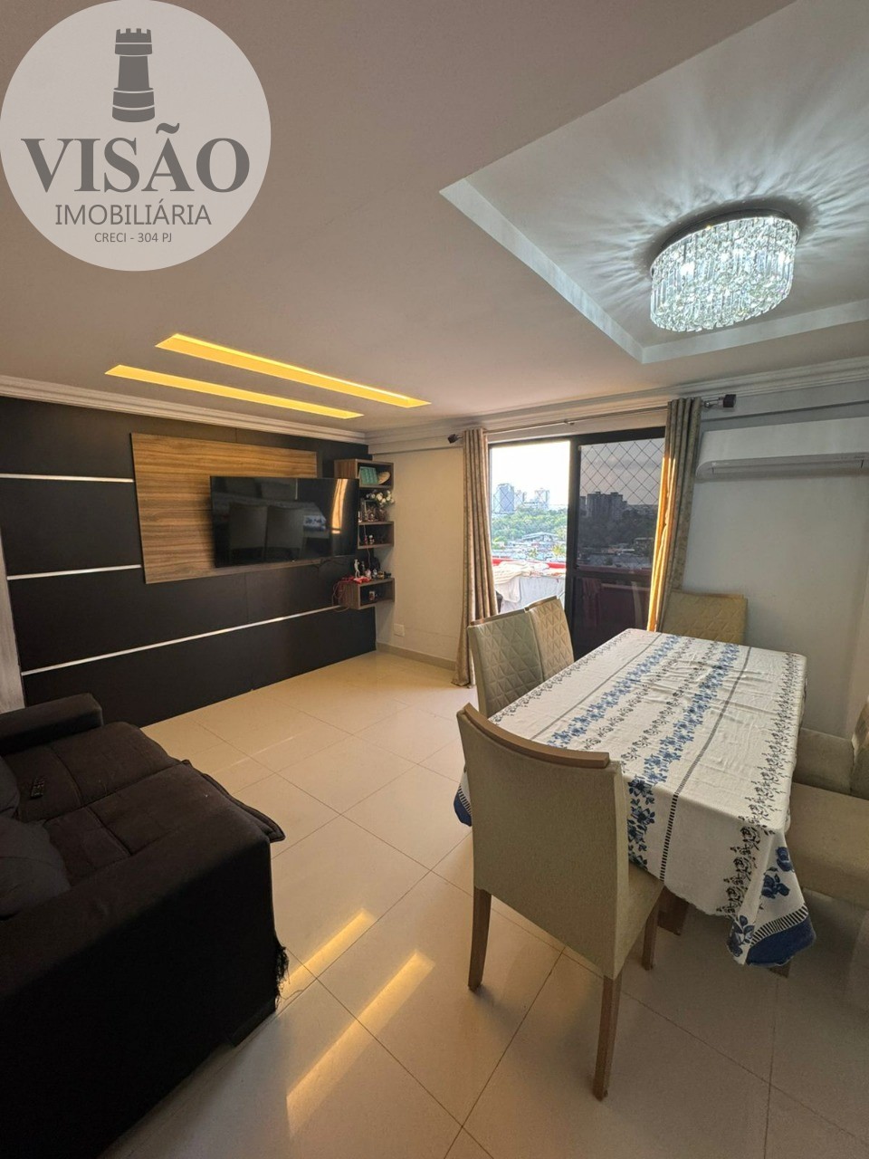 Apartamento à venda com 3 quartos, 98m² - Foto 2