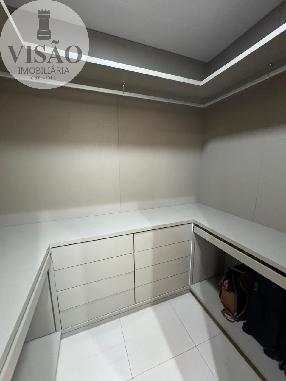 Apartamento à venda e aluguel com 3 quartos, 169m² - Foto 22