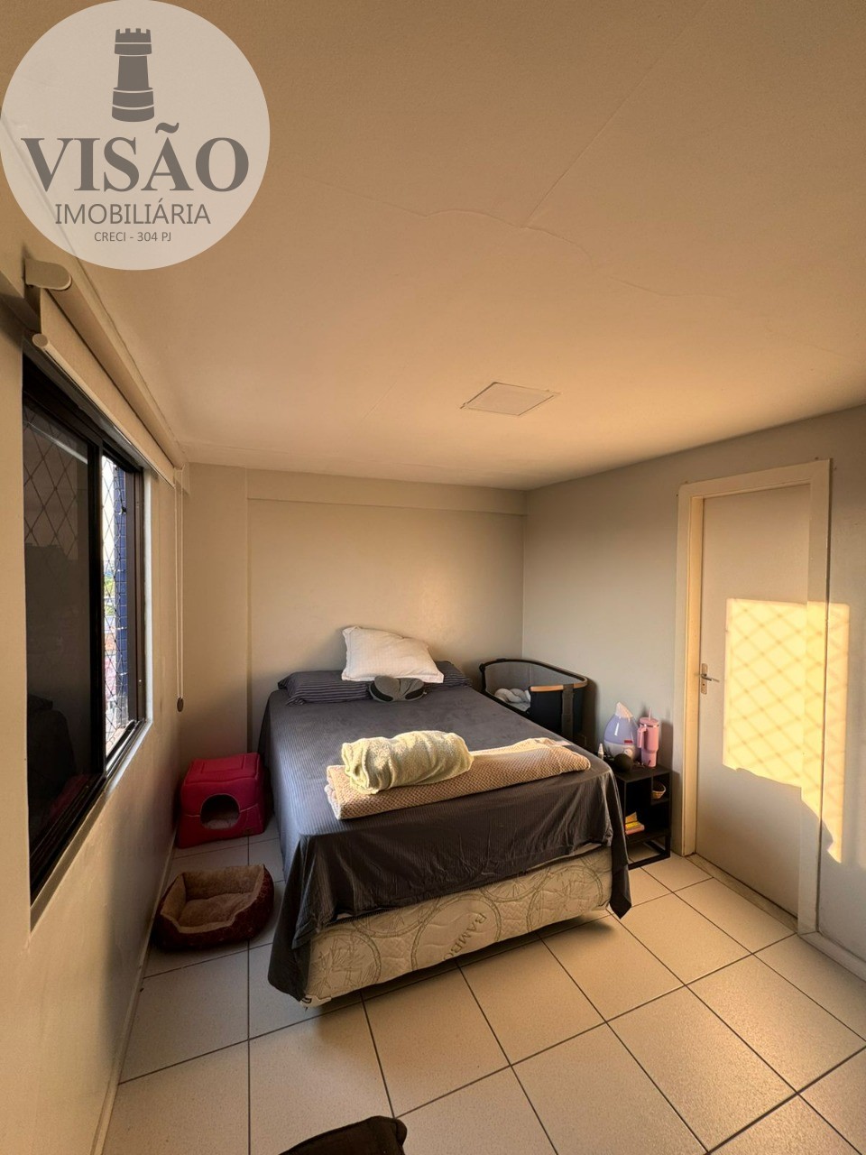 Apartamento à venda com 3 quartos, 98m² - Foto 3