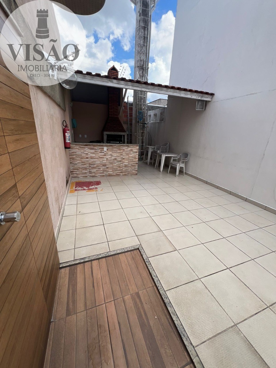 Casa à venda com 3 quartos, 114m² - Foto 9