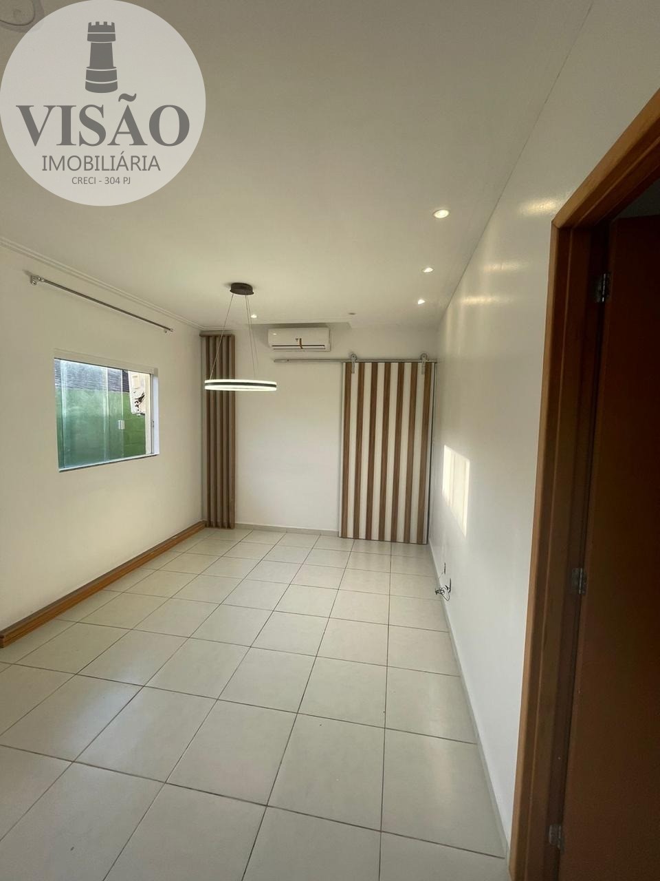 Casa à venda e aluguel com 3 quartos - Foto 1