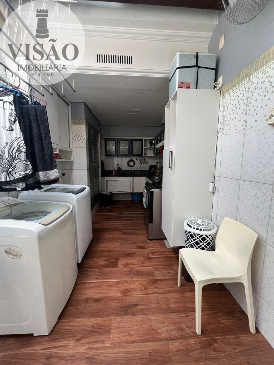 Casa à venda com 3 quartos, 114m² - Foto 3