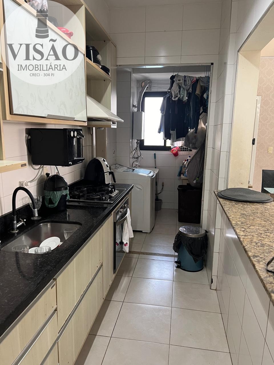 Apartamento à venda com 3 quartos, 92m² - Foto 2