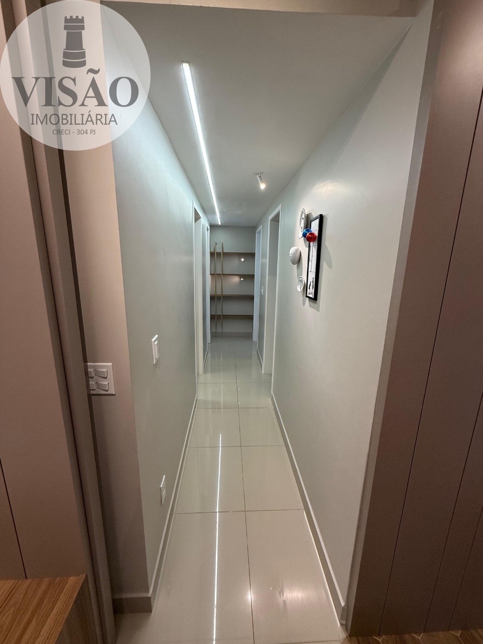 Apartamento à venda com 3 quartos, 85m² - Foto 3