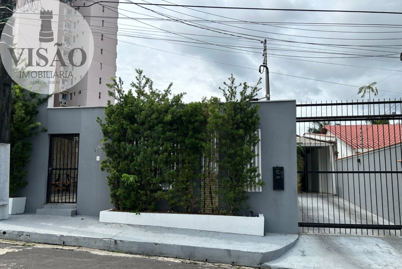 Casa para alugar com 3 quartos, 375m² - Foto 2