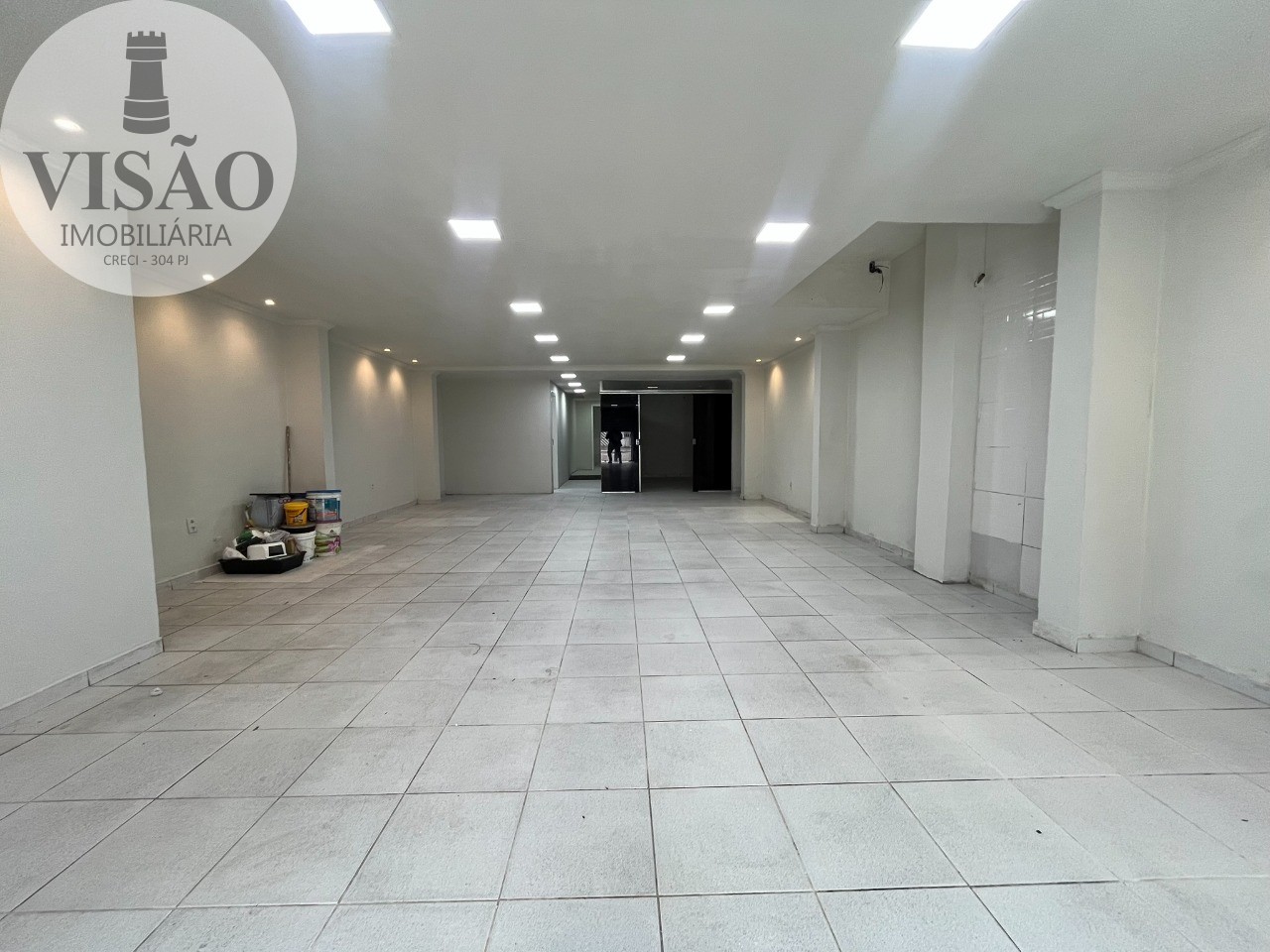 Prédio Inteiro - Foto 1