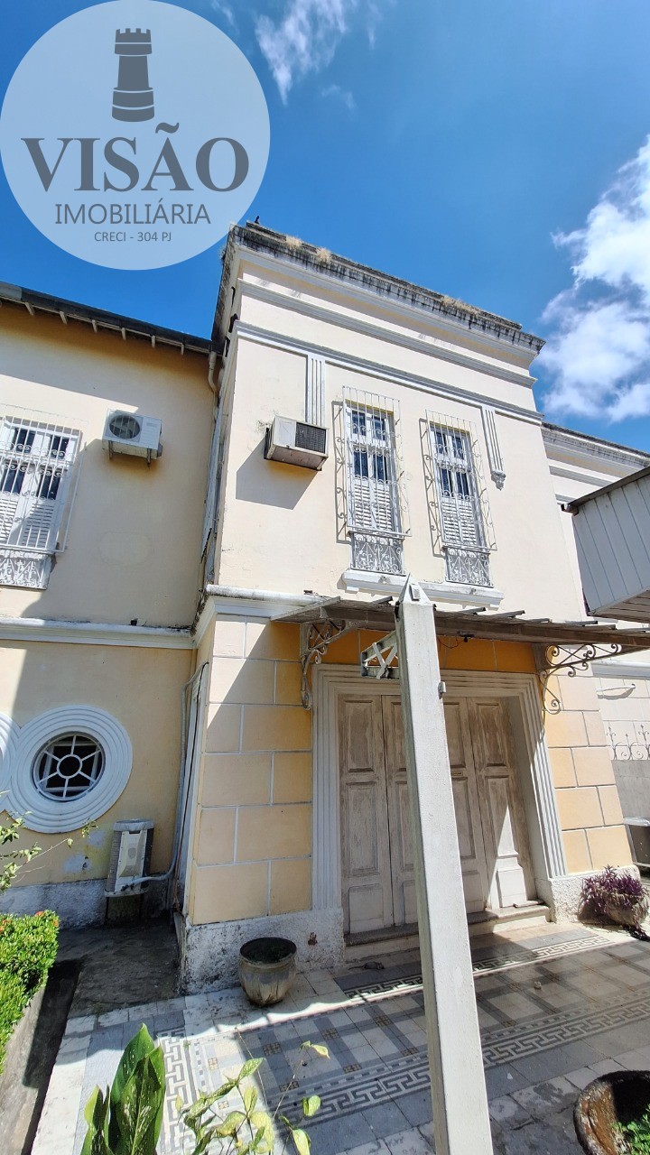 Casa, 4 quartos, 340 m² - Foto 1