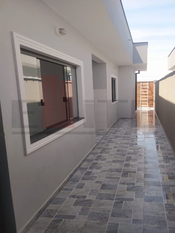 Casa à venda com 2 quartos, 78m² - Foto 12