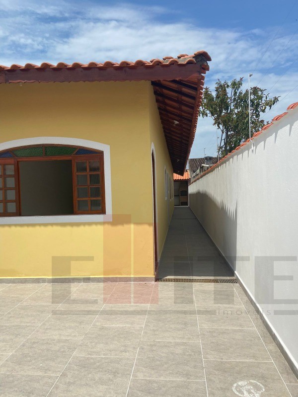 Casa à venda com 2 quartos, 73m² - Foto 4