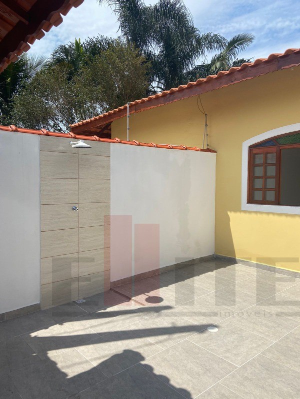 Casa à venda com 2 quartos, 73m² - Foto 3