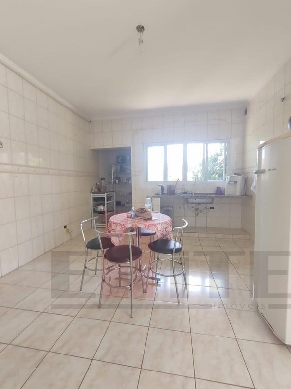 Sobrado à venda com 4 quartos, 420m² - Foto 11