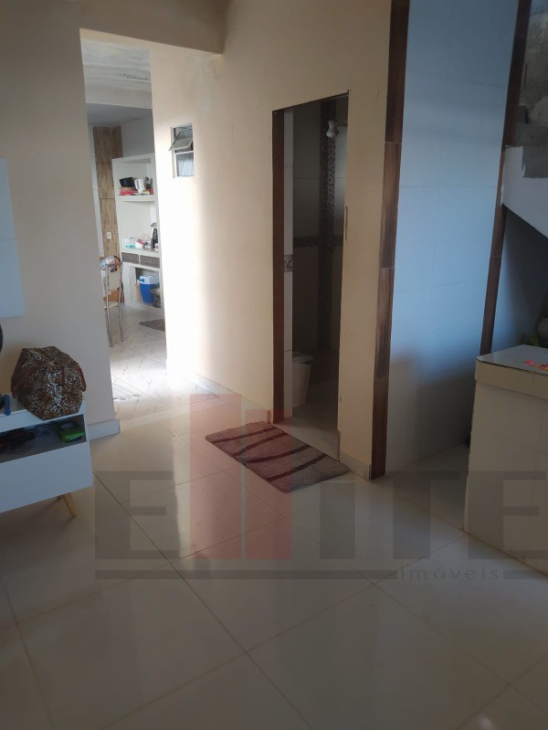 Casa à venda com 1 quarto, 80m² - Foto 3