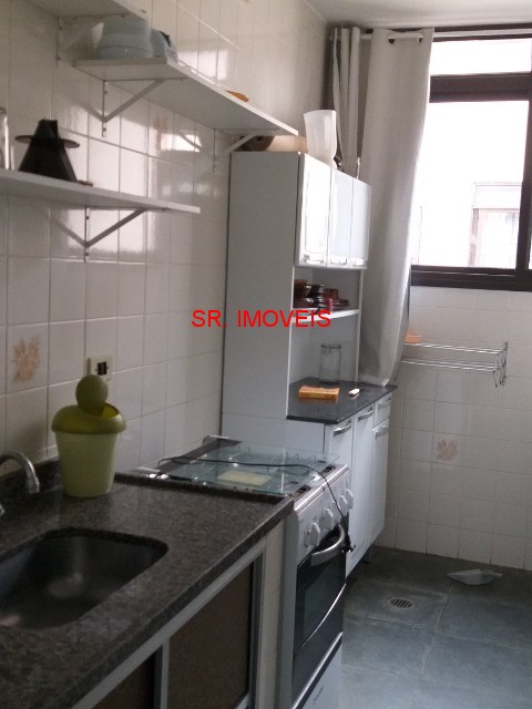 Apartamento para alugar com 2 quartos, 55m² - Foto 9