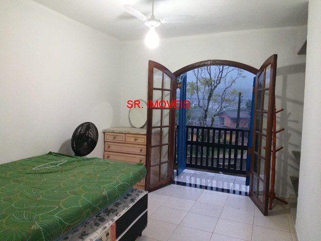 Sobrado à venda com 2 quartos, 250m² - Foto 4