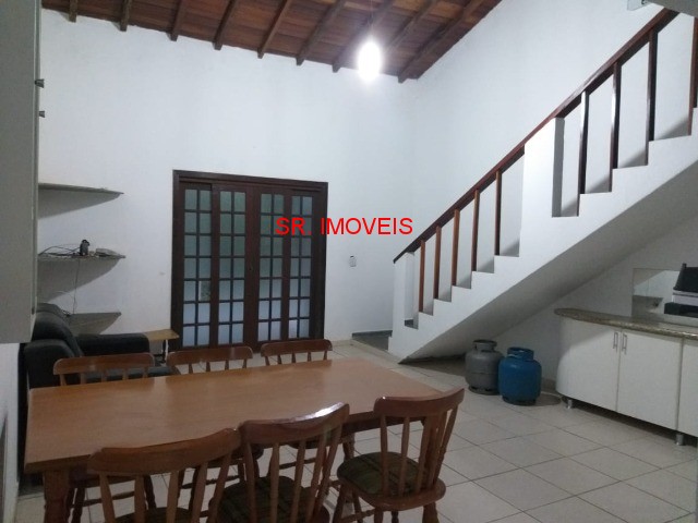 Sobrado à venda com 2 quartos, 250m² - Foto 9