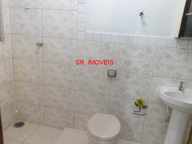 Sobrado à venda com 2 quartos, 250m² - Foto 15