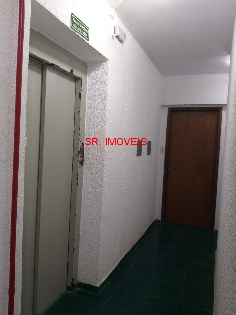 Apartamento à venda com 2 quartos, 80m² - Foto 7