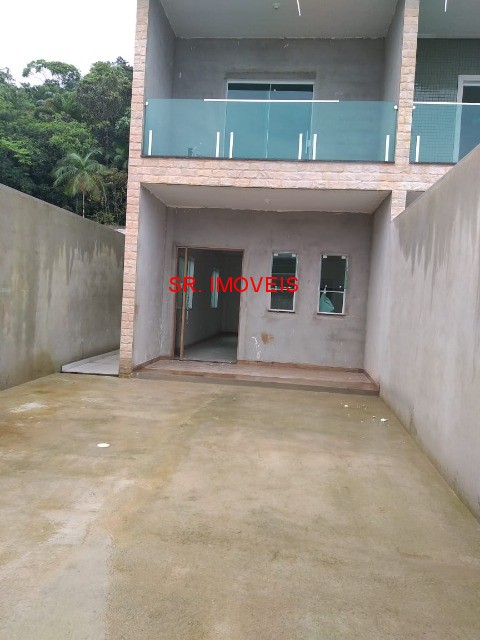 Sobrado à venda com 4 quartos, 200m² - Foto 3