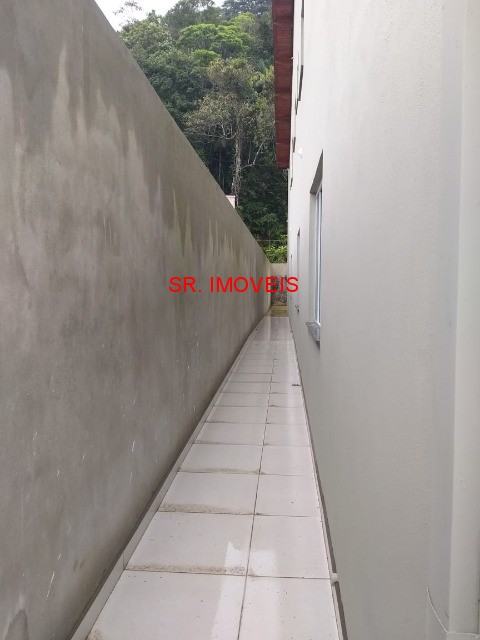 Sobrado à venda com 4 quartos, 200m² - Foto 24