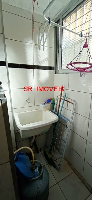 Apartamento à venda com 2 quartos, 40m² - Foto 12