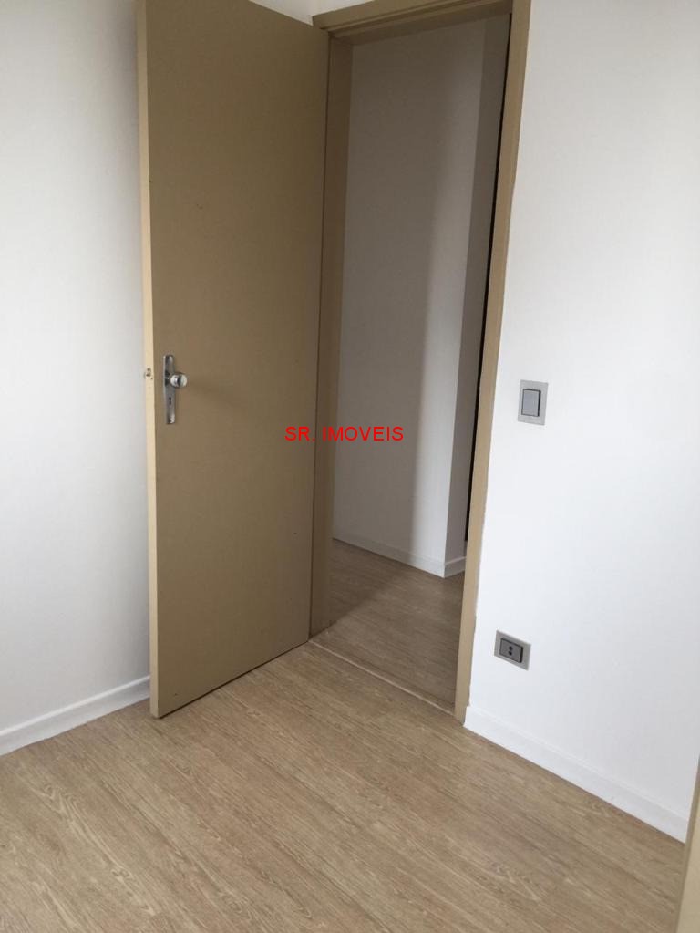 Apartamento à venda com 2 quartos, 60m² - Foto 3