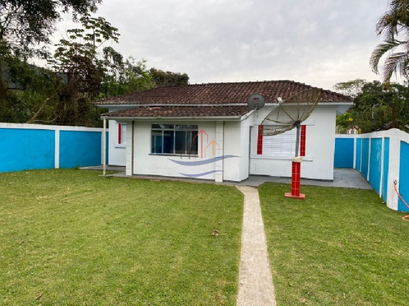 Casa à venda com 8 quartos, 600m² - Foto 12