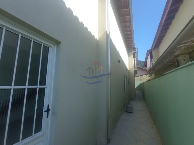 Sobrado à venda com 2 quartos, 100m² - Foto 4